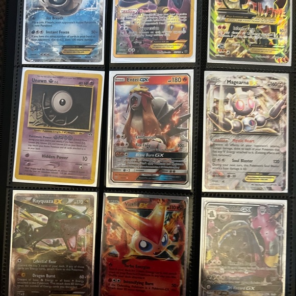 Pokémon Collection - Picture 4 of 11